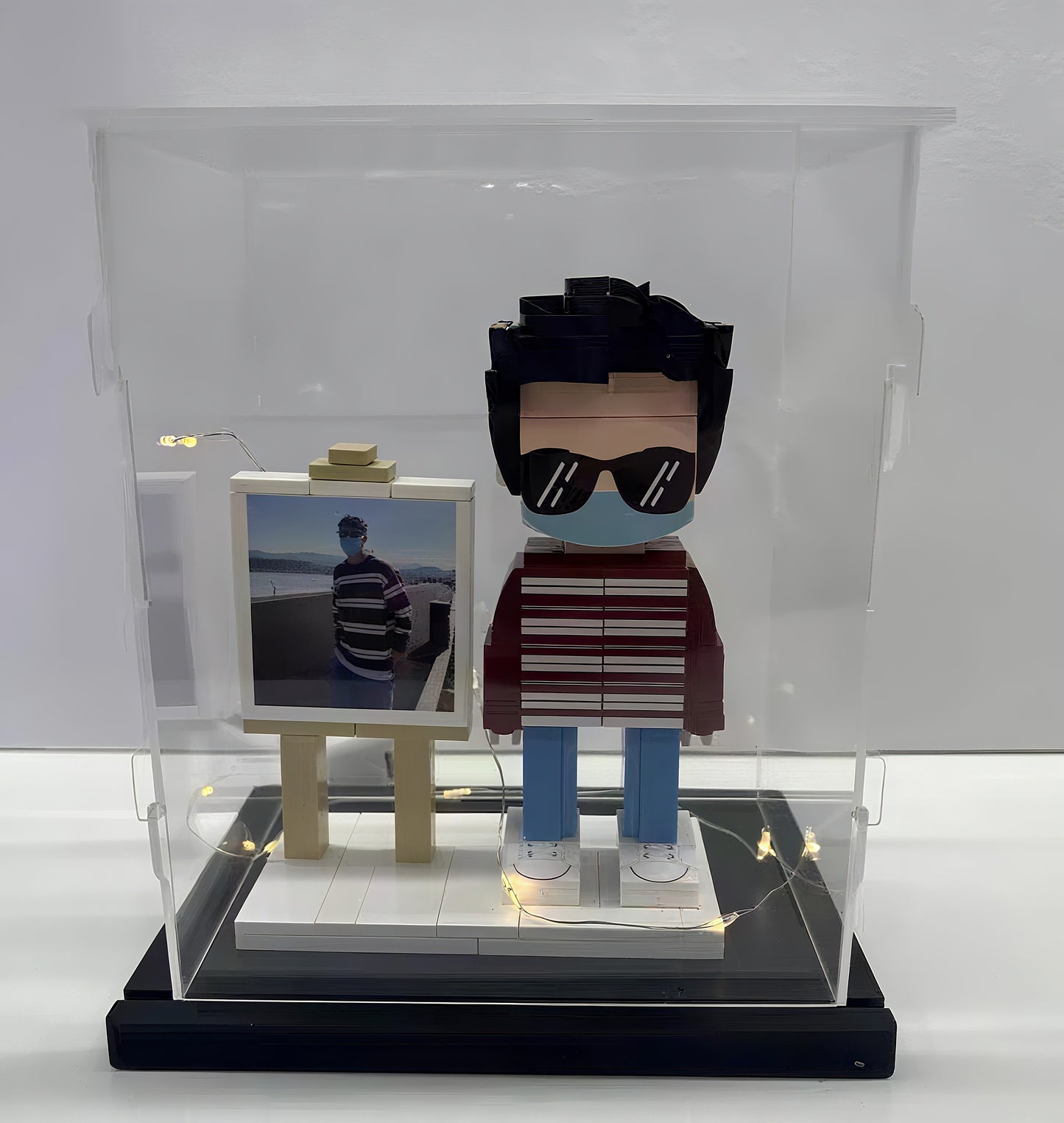 Transparent Acrylic Display Case-Gift Giving Priority